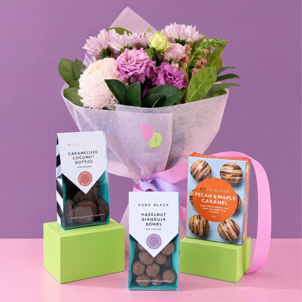Flowers and gift bundles with chocolates, self-care and premium gifts