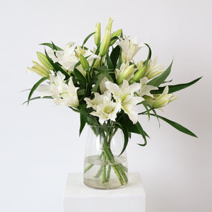 5 stem Lilies