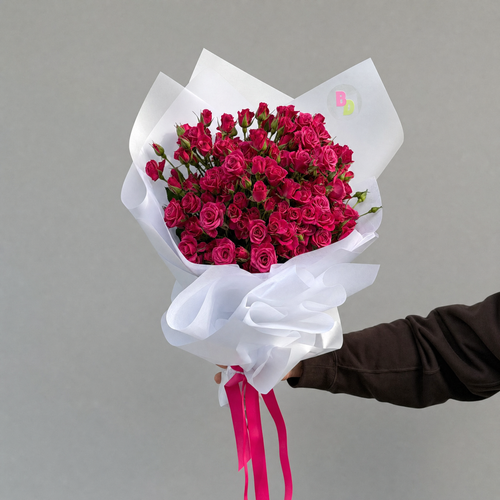 Spray Roses En Masse Bouquet